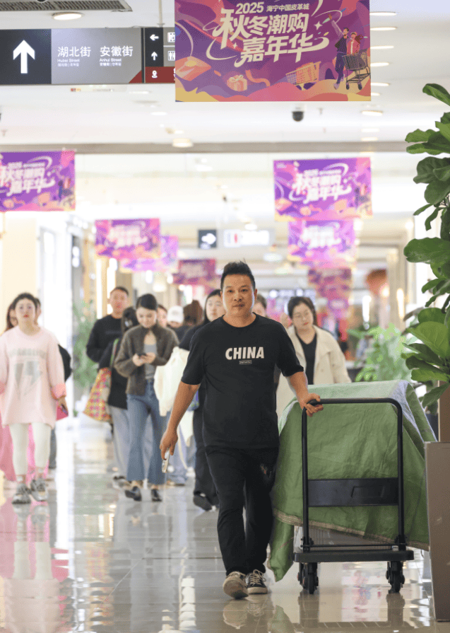 店铺全网圈粉百万凌晨2点还在打包AG真人国际厅“海宁款”热销！有(图3)